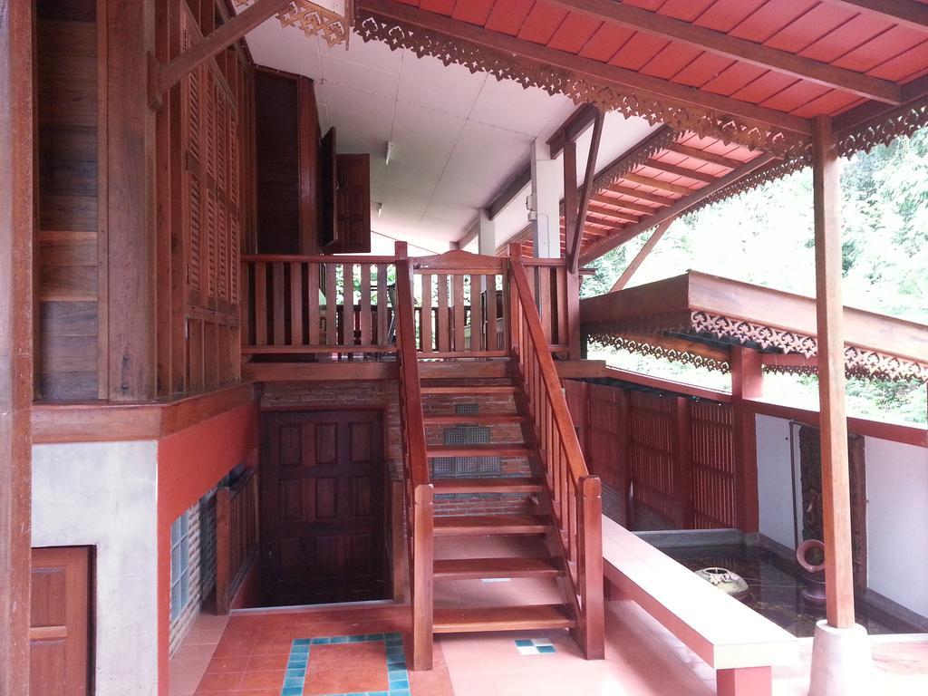 Rim Nam Kong Homestay Pak Chom エクステリア 写真