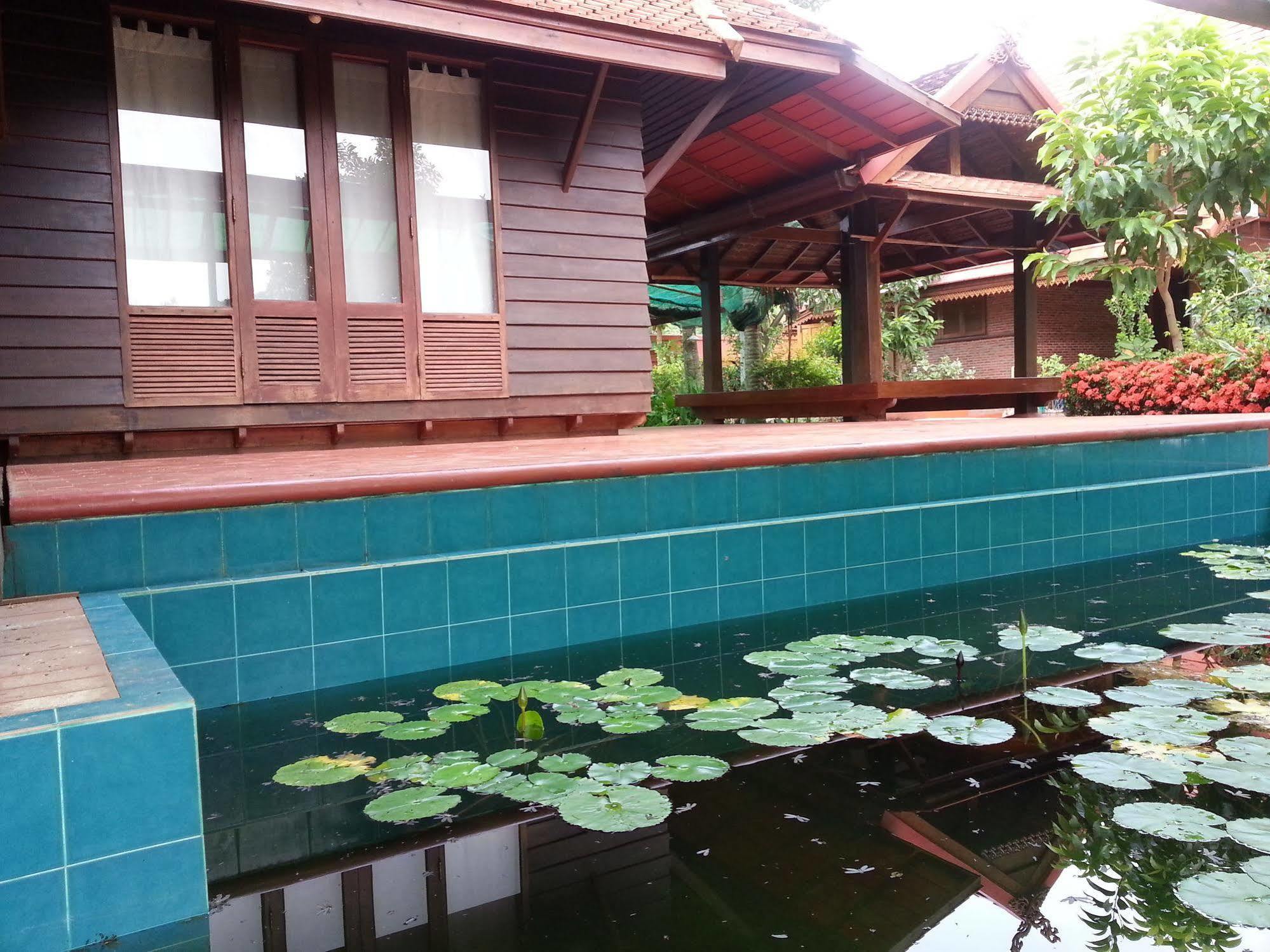 Rim Nam Kong Homestay Pak Chom エクステリア 写真