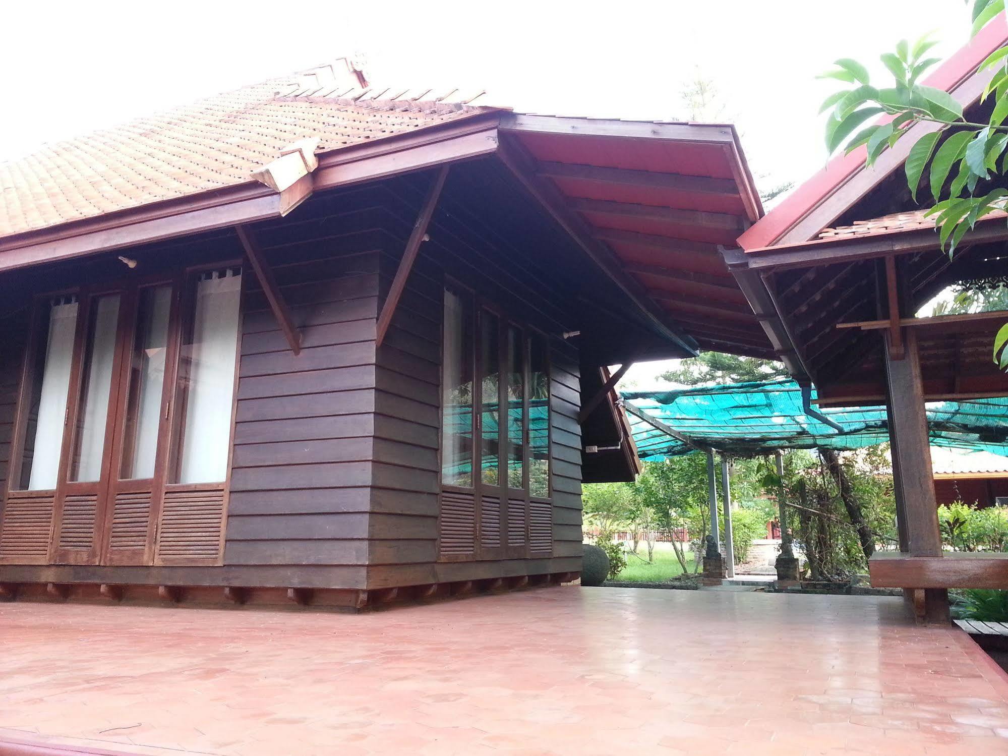 Rim Nam Kong Homestay Pak Chom エクステリア 写真