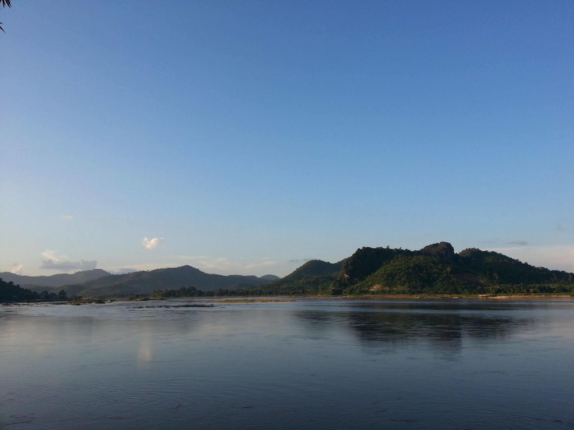 Rim Nam Kong Homestay Pak Chom エクステリア 写真