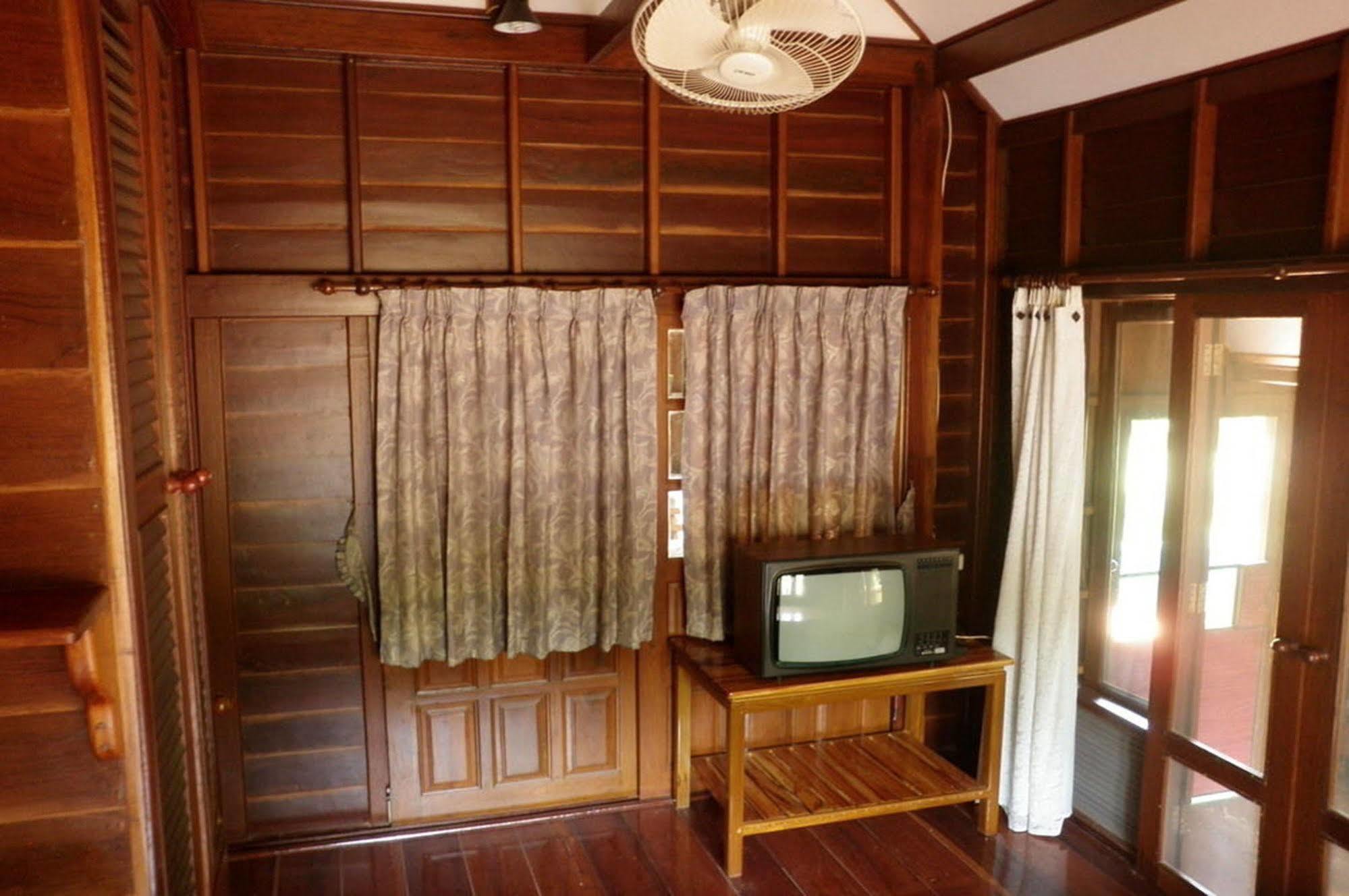 Rim Nam Kong Homestay Pak Chom エクステリア 写真